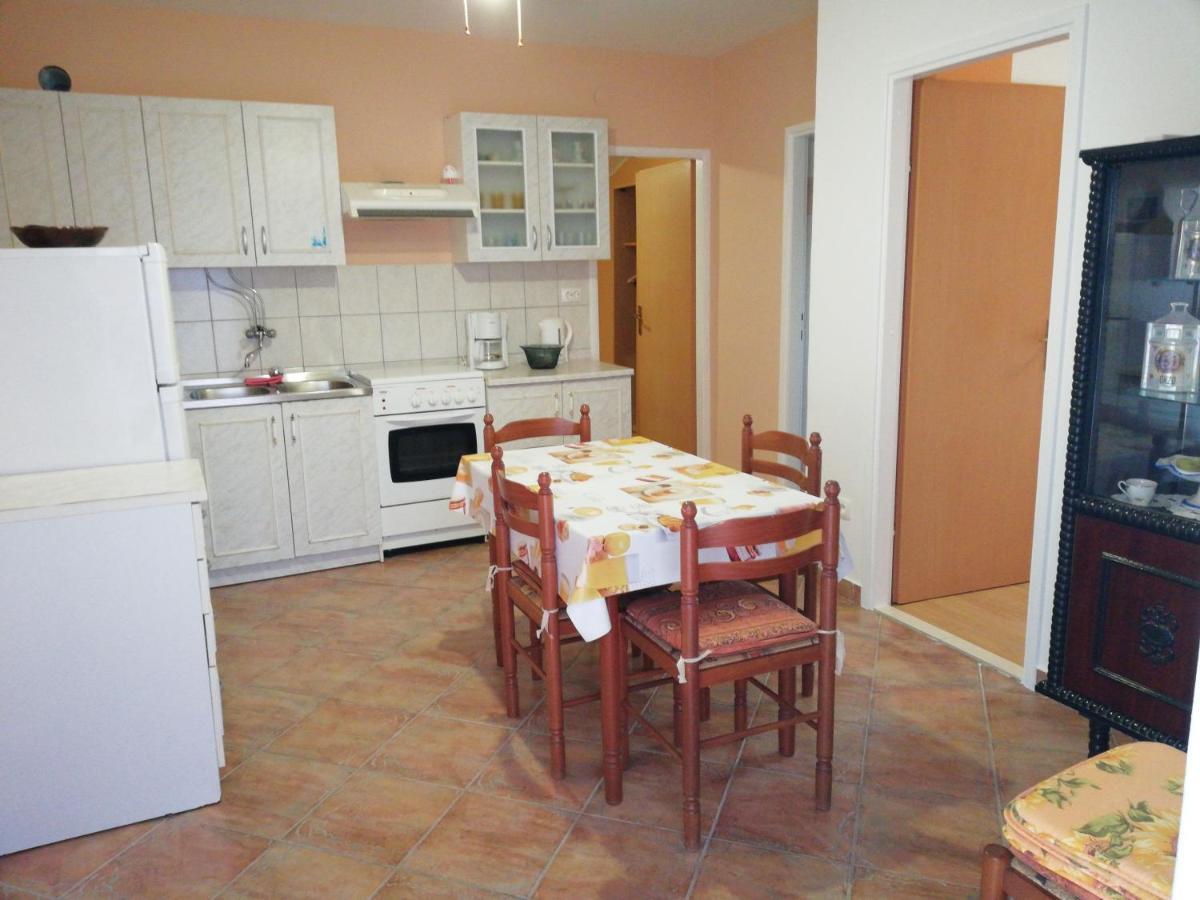 Apartman Ribaric マリ・ロシニュ 部屋 写真